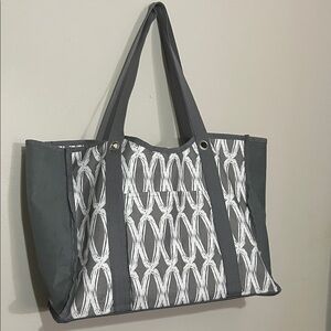 Thirty-One Gray and White Patterned Tote
